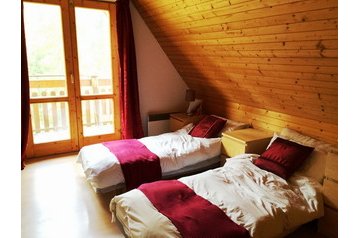 Slovaška Byt Pavčina Lehota, Eksterier